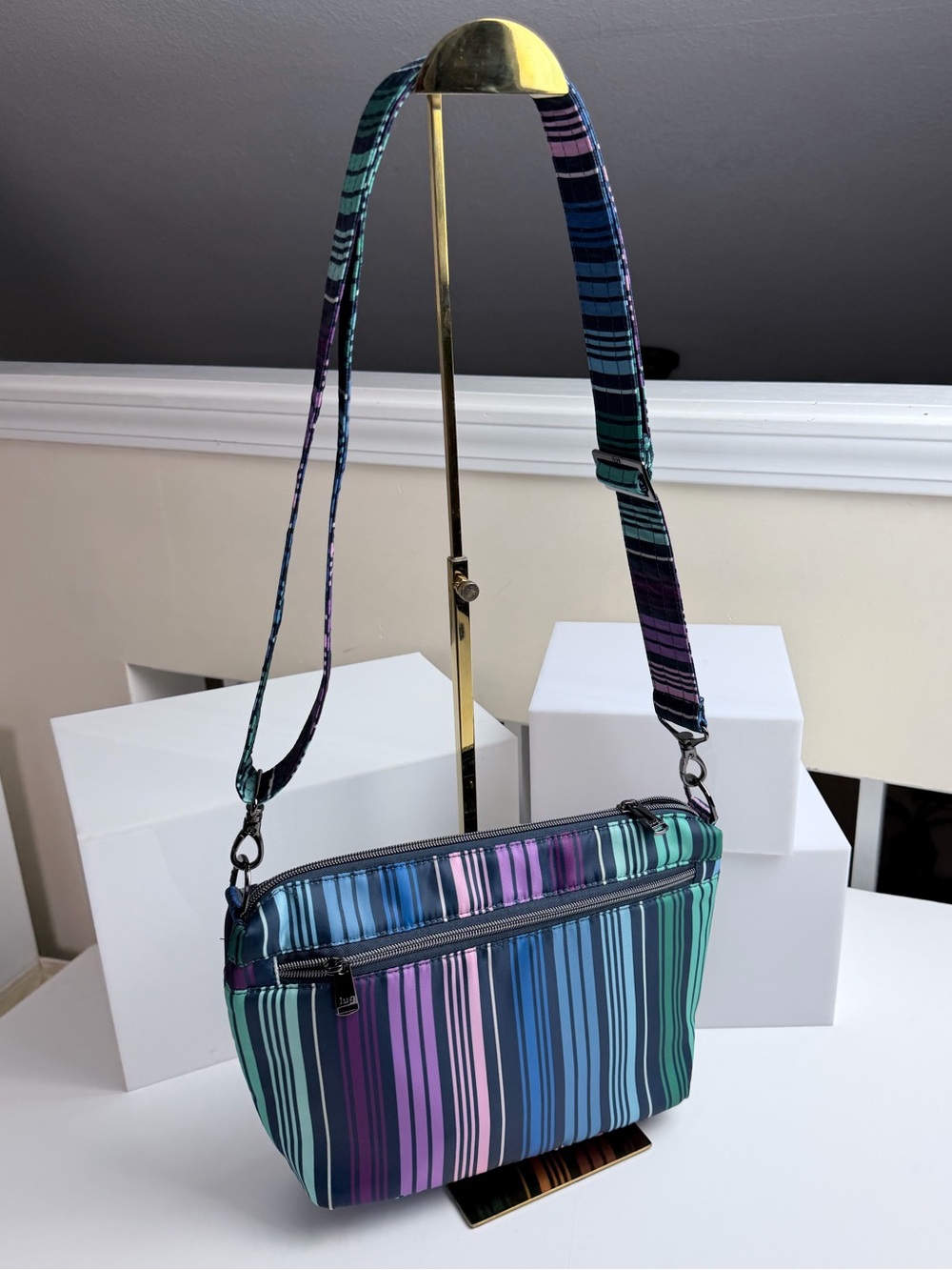 LUG Flare Stripe Crossbody Bag Purse Multicolor NWOT - Picture 3 of 9